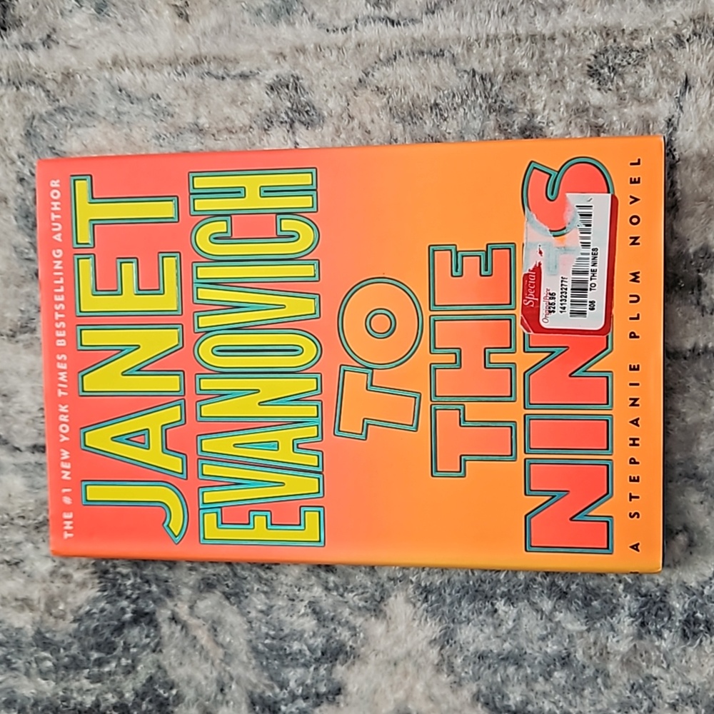 *LAST CHANCE* To The Nines by Janet Evanovich